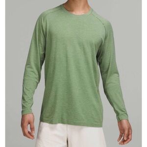 LULULEMON Men’s Metal Vent Tech Long Sleeve Shirt